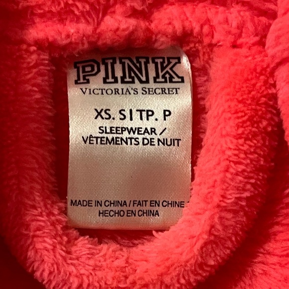 PINK Victoria's Secret Hooded Cozy Coral Robe “BarbiCore” Coquette, Cottage Core - Picture 6 of 7